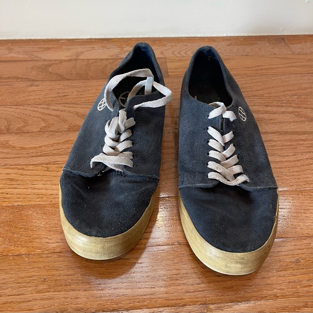 Huf suede blue size 9.5 tennis shoes
